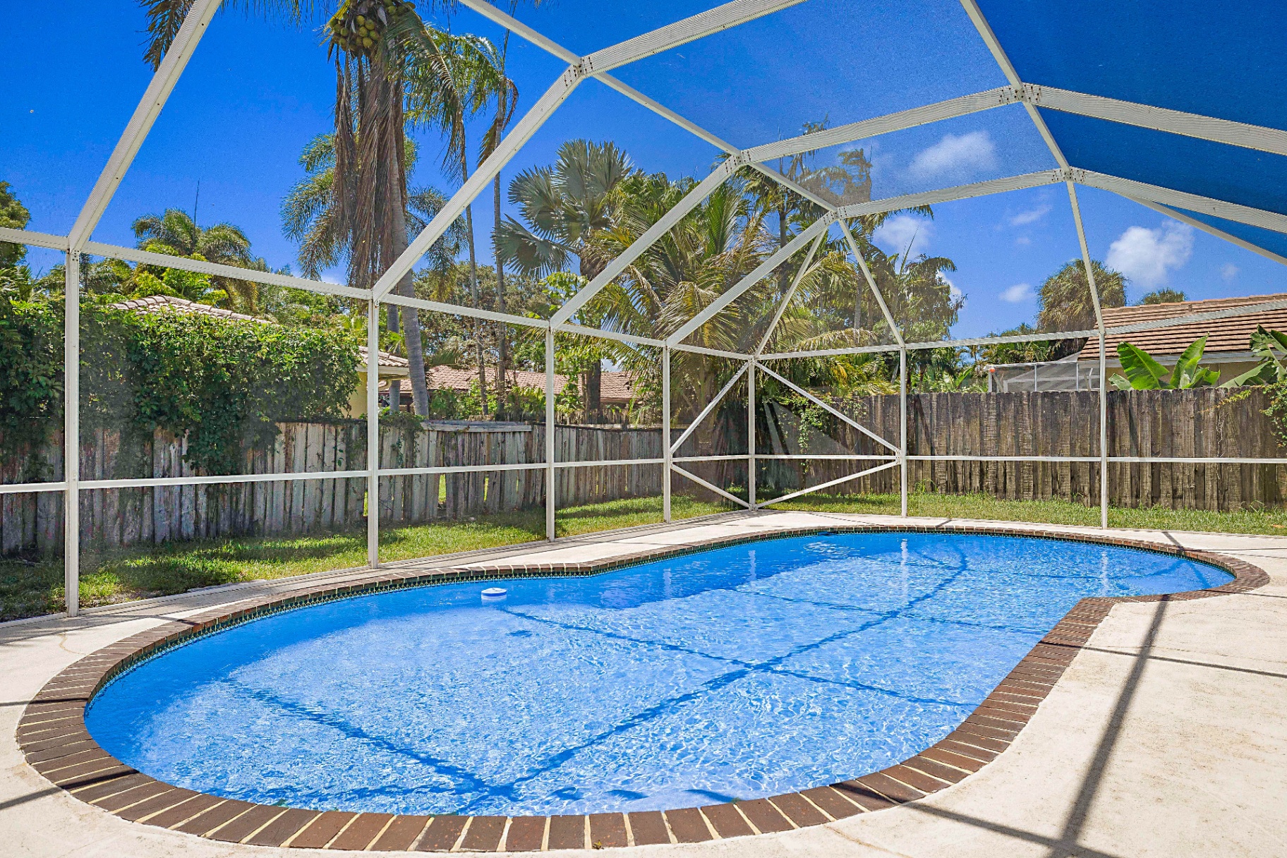 Screened pool at the Sonrisa Way home